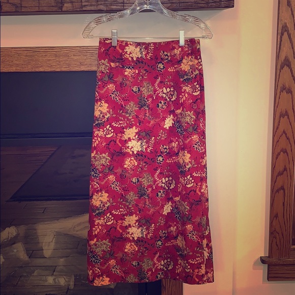 Christopher & Banks Dresses & Skirts - Beautiful floral fall wrap midi skirt. Size 4